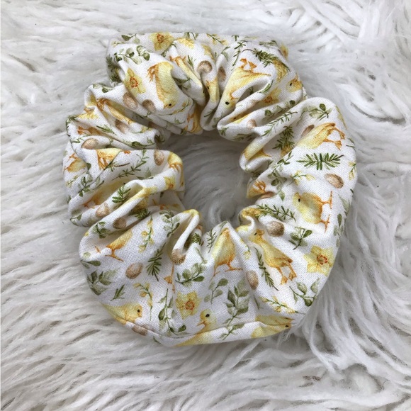 🐣 4 for $16 SCRUNCHIE (Baby Chick) / MATCH WITH YOUR FUR BABIES 🐣 - Picture 5 of 14